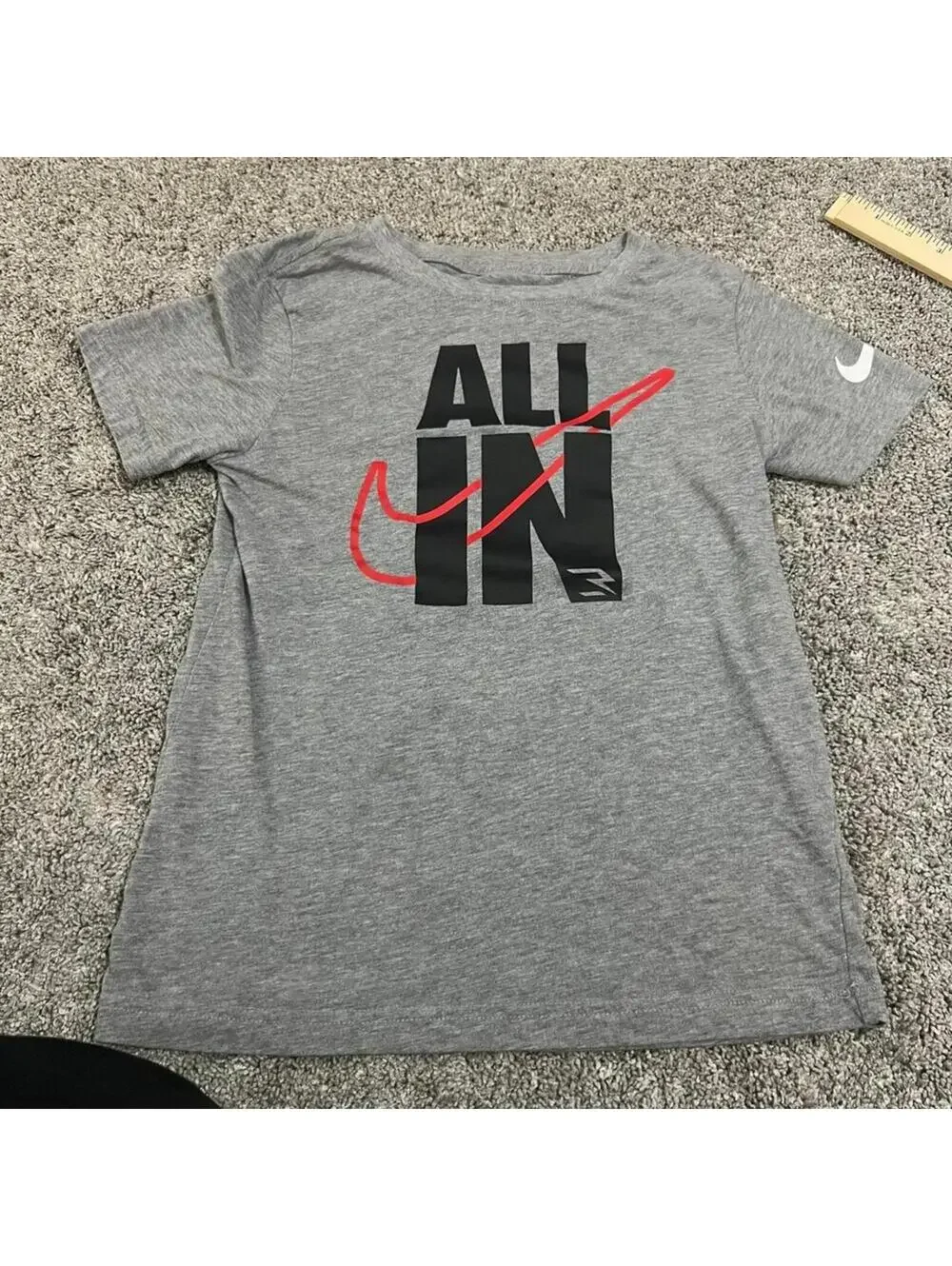Nike Boy's Youth Gray All In T Shirt size Medium